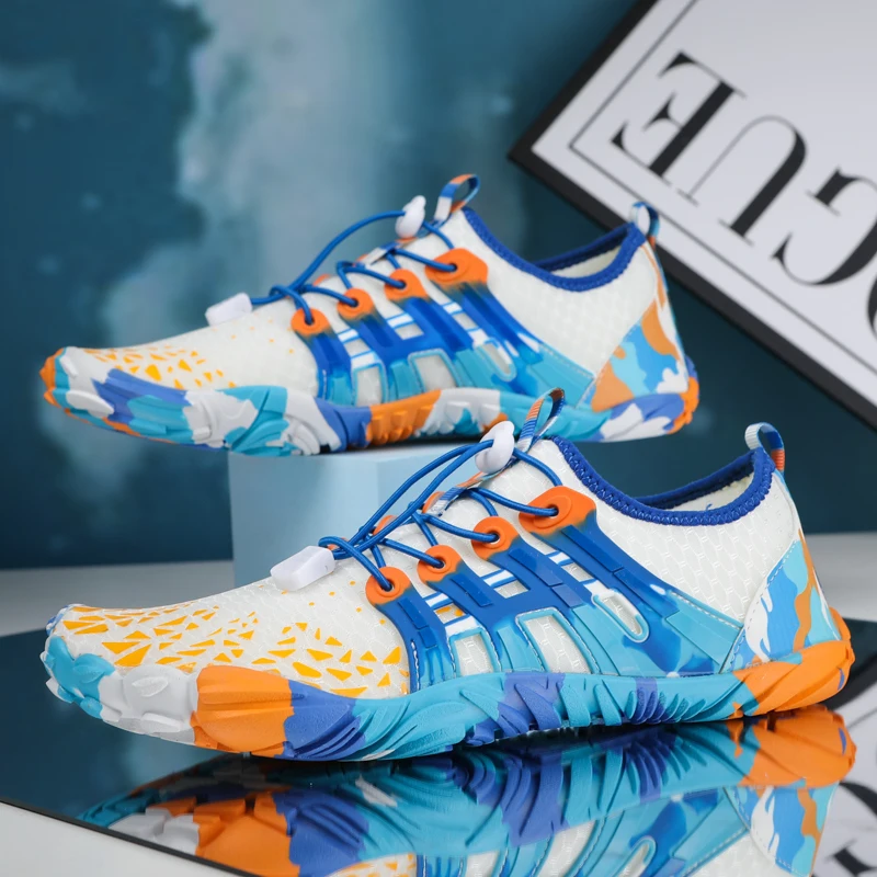 Женские водонепроницаемые кроссовки цвета в ассортименте