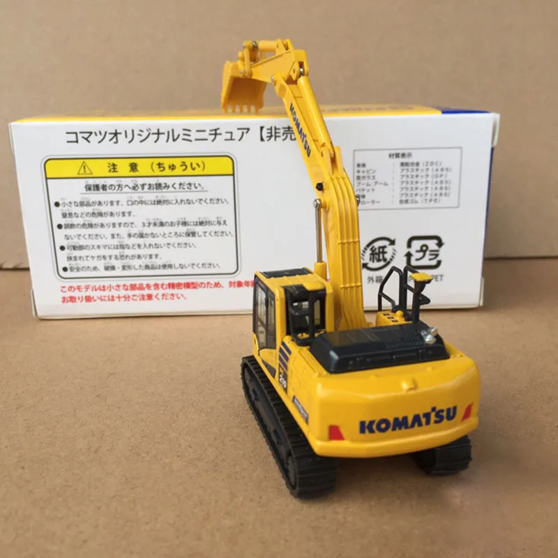 Модель инженерного автомобиля Komatsu PC210LCi-10 из сплава масштаб 1:87