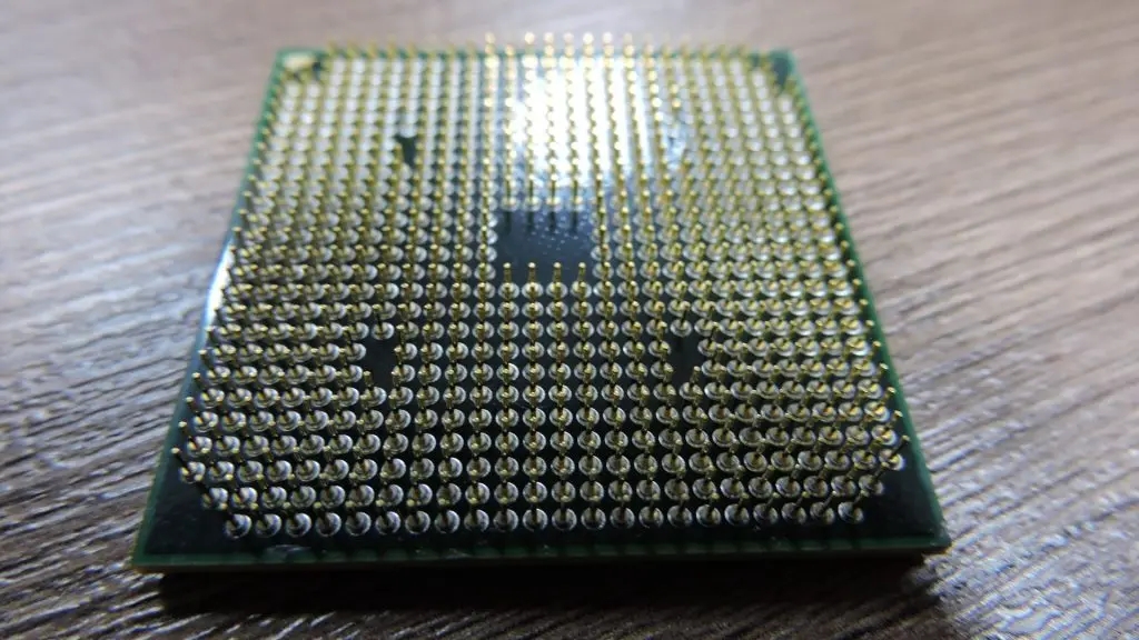 Двухъядерный процессор AMD Turion II для мобильных ПК P560 — TMP560SGR23GM |