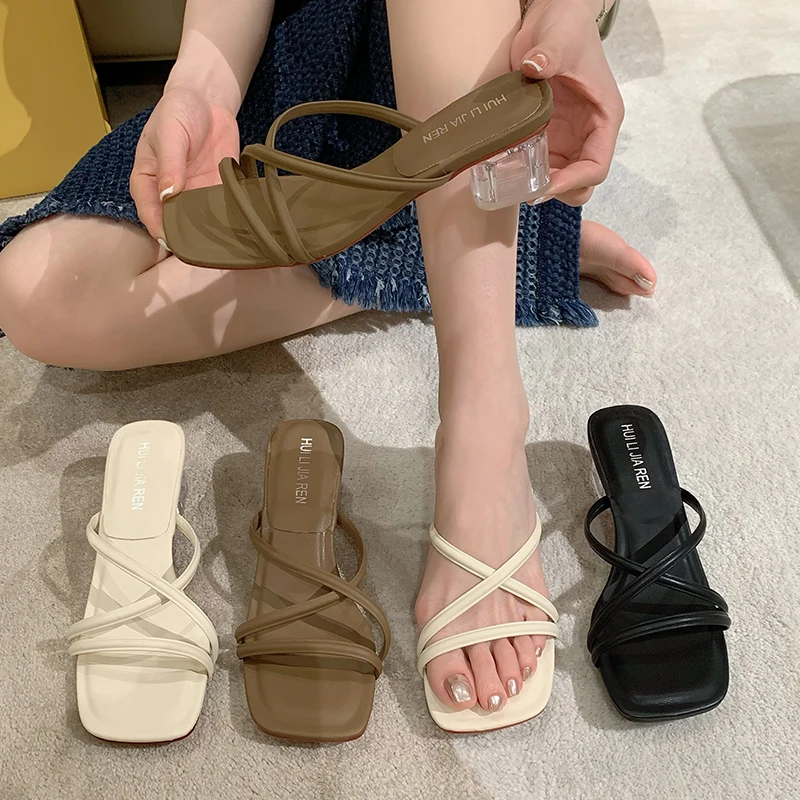 

Шлепанцы женские на квадратном каблуке, из микрофибры и резины