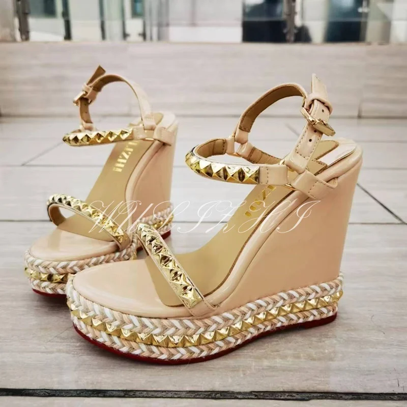 Сандалии женские кожаные на платформе Босоножки с открытым круглым носком