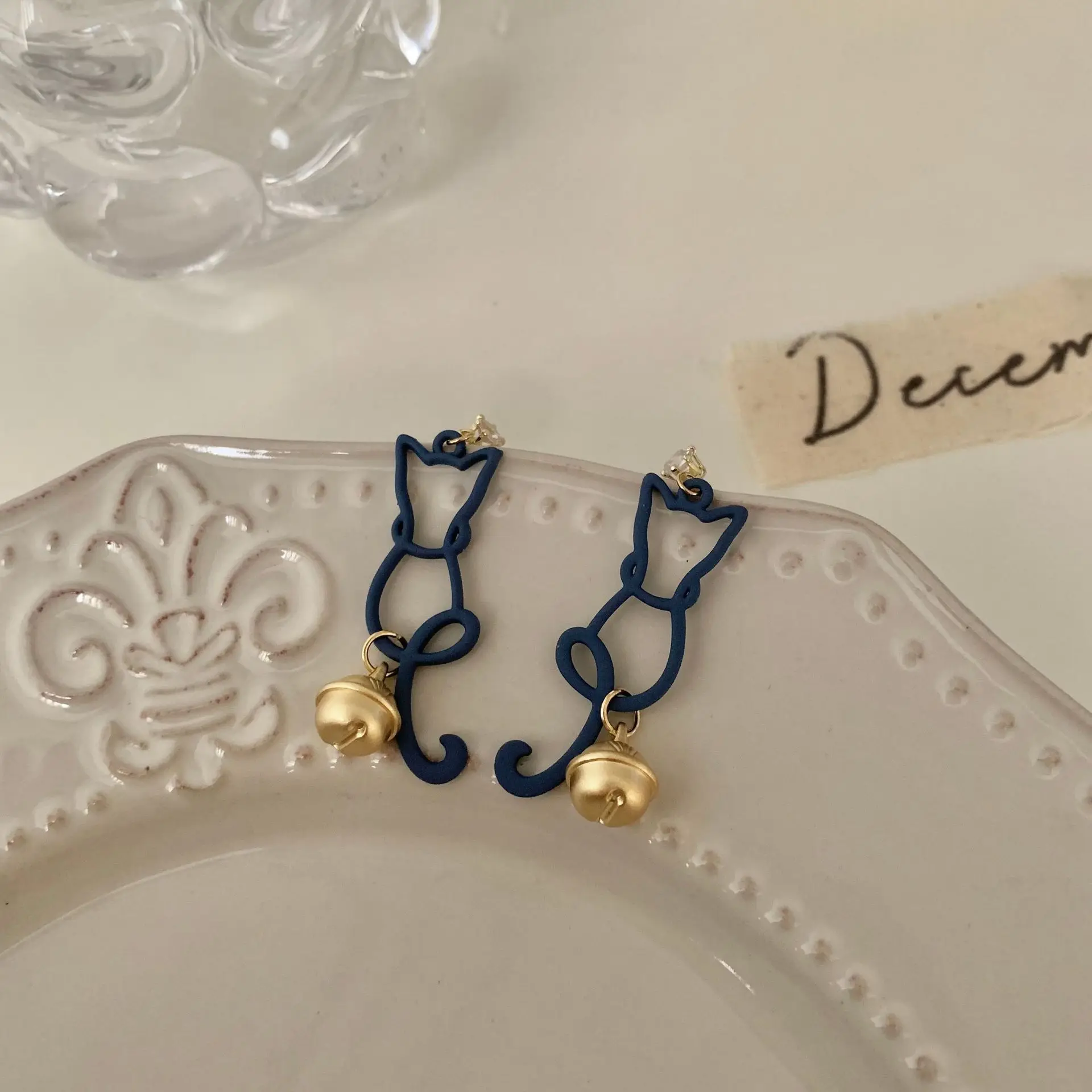 

Korean Earrings Elegant Cat Earrings Fake Piercing Sweet Simple Clip On Earrings for Women Party Jewelry