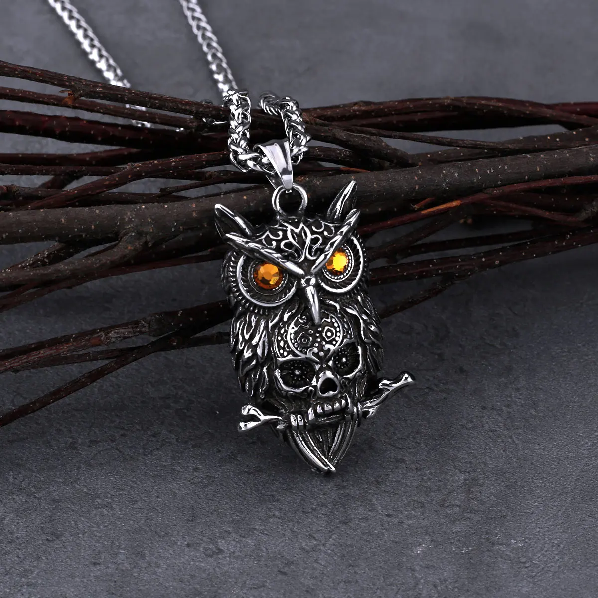 

Personalized Gothic Stainless Steel Owl Skull Pendant Necklace Men's Vintage Punk Necklace for Boyfriend Birthday Gift Jewelry