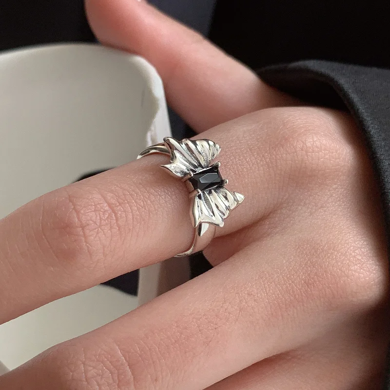 

Dark Cool Retro Punk Girl Black Butterfly Finger Rings For Women Ring Punk Rings Jewelry Ladies Fashion HipHop Jewelry
