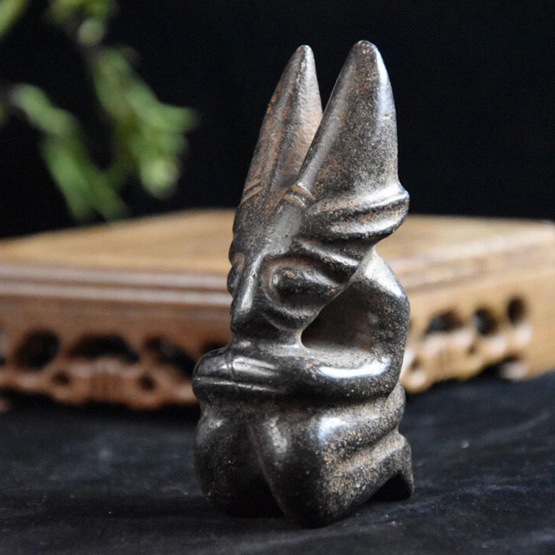 

China Hongshan Jade Culture Archaize Absorbable Magnetic Bla Iron Meteorite Sculpture Sun God Statue #1