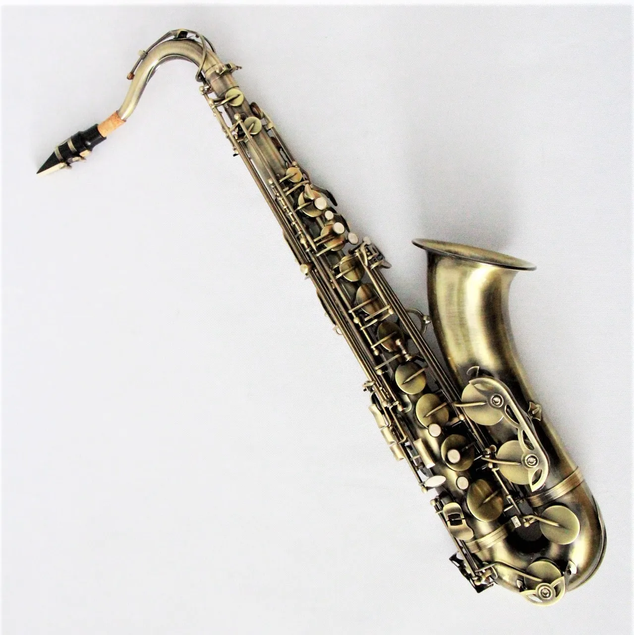 

Antique saxophone classical design style saxophone tenor factory price woodwind instruments high end tenor saxophone