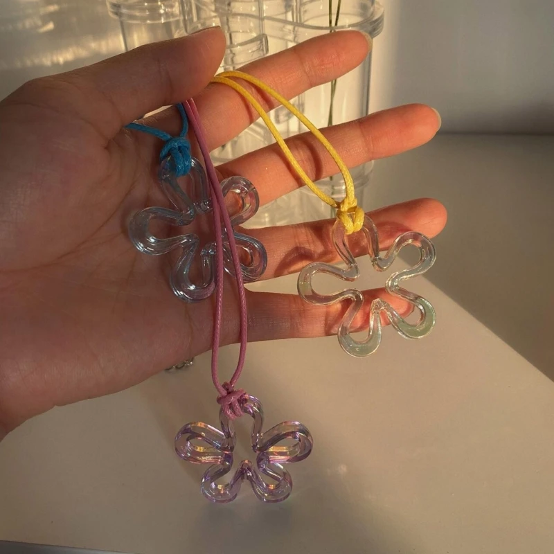 

Acrylic Hollow Flower Charm Pendant Five Flowers for DIY Earring Necklaces Bracelets Jewelry Making Findings Craft