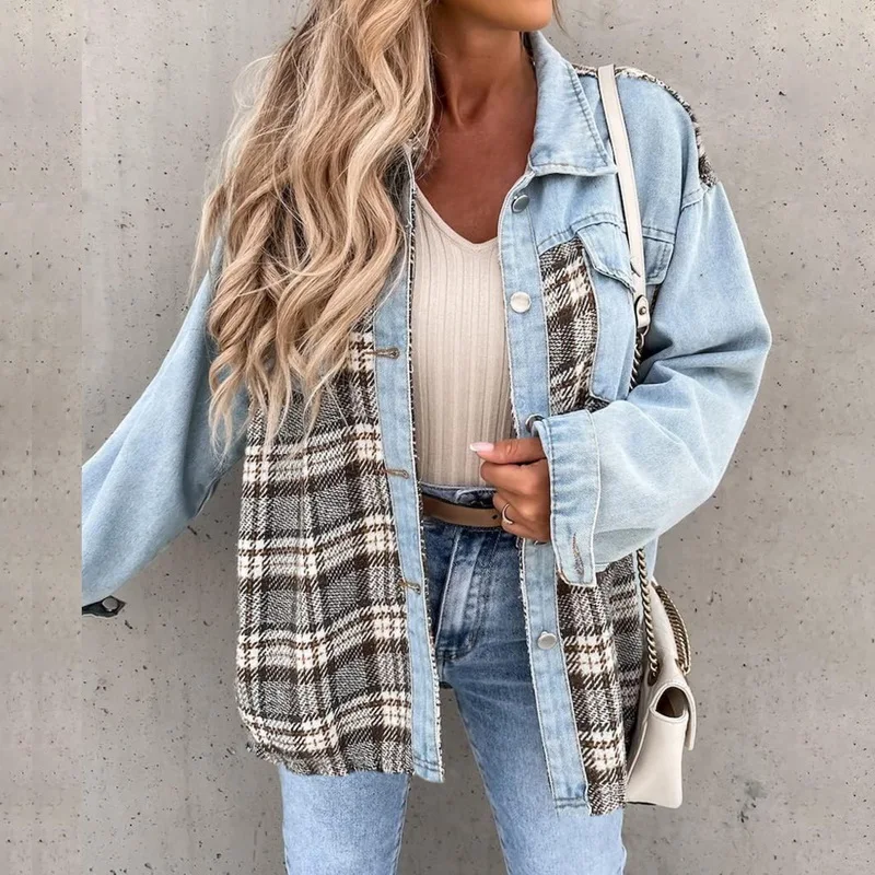 Женская джинсовая куртка в клетку с длинным рукавом на пуговицах |