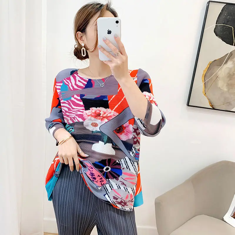 

T shirt 2022 new loose foreign gas thin wild seven-point sleeve round neck print T-shirt plexing fashion jacket female summer