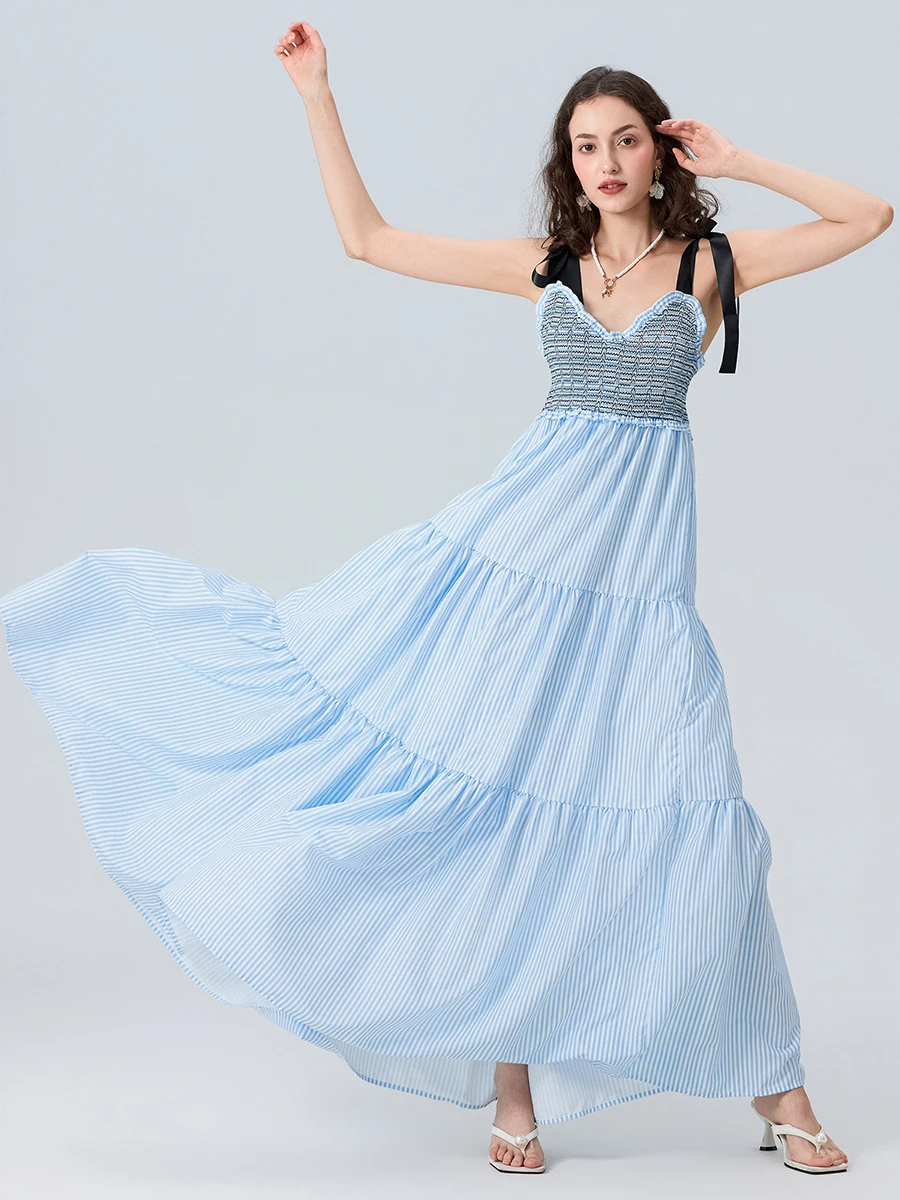 Платье женское летнее трапециевидное в полоску без рукавов с принтом