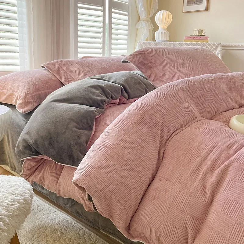 Новинка осени и зимы 2024 новый комплект из четырех предметов молочного флиса с