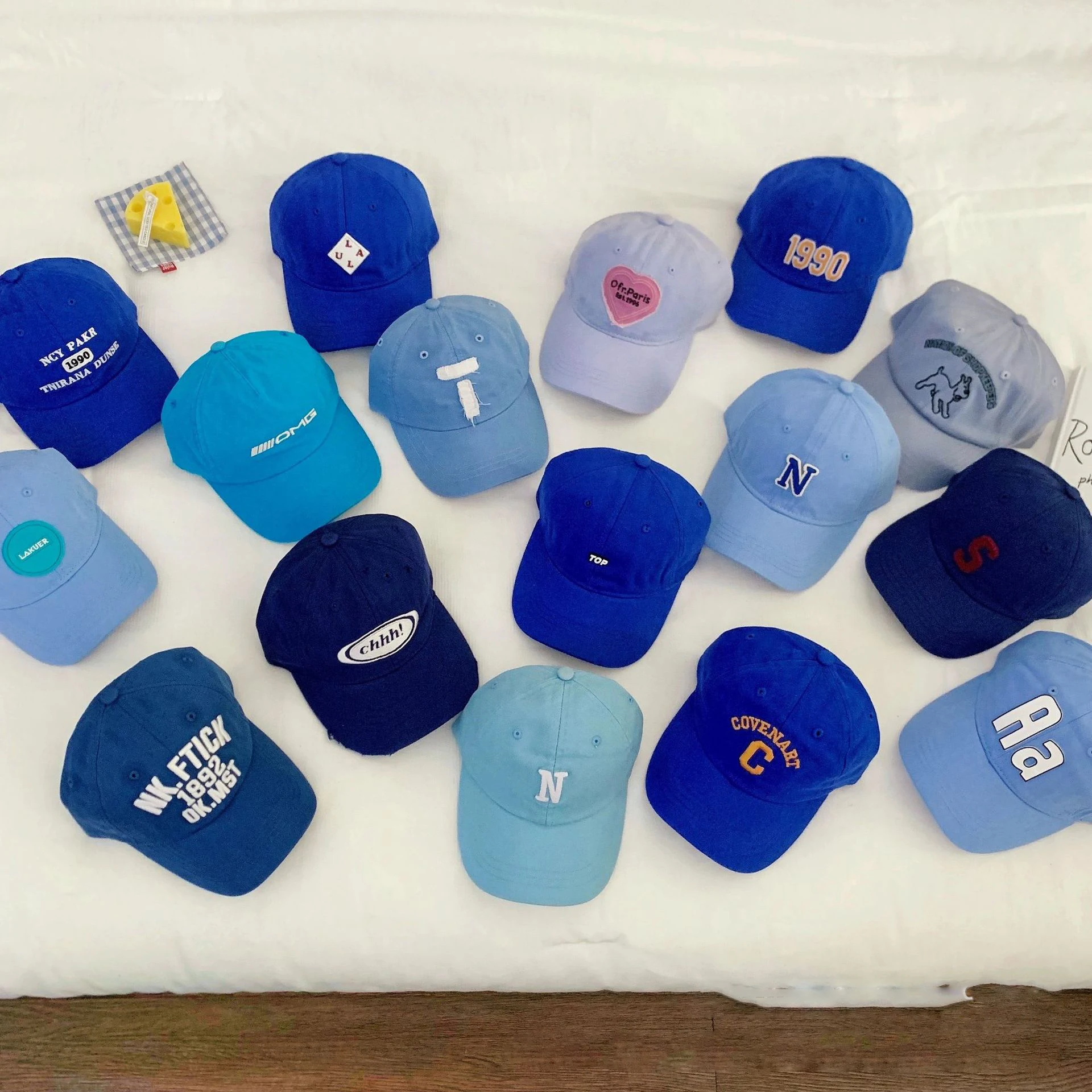 

Children's Handsome Simple Baseball Hat Klein Blue Series Boys Girls Fashin Baseball Cap Kids Headwear 2-8 Years Bonnet