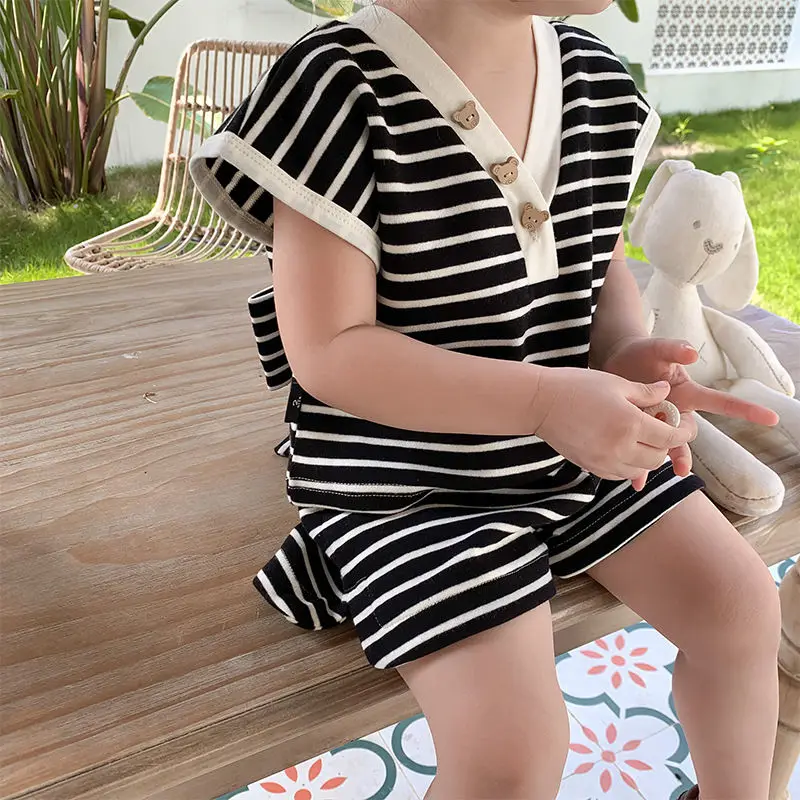 Korean Children's Clothing Girls' Striped Suit 2022 Summer New Children's Sleeveless T-shirt Shorts Girls' Suit