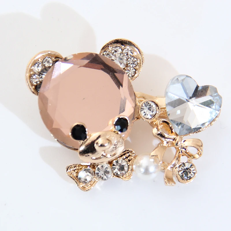 

MOZOG Women Delicate Brooch Exquisite Bear Clothing Pins Ultra-light Popular Crystal Ornaments Fashion Jewelry Daily Decoration