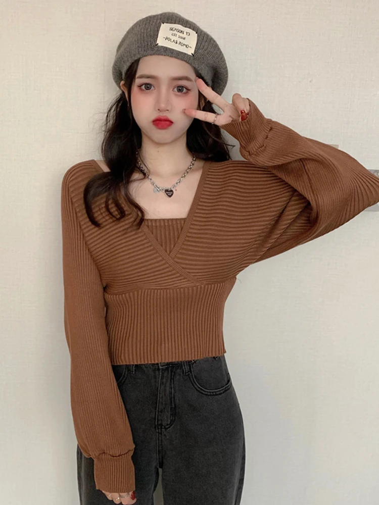 Женский трикотажный свитер с V-образным вырезом весна-осень