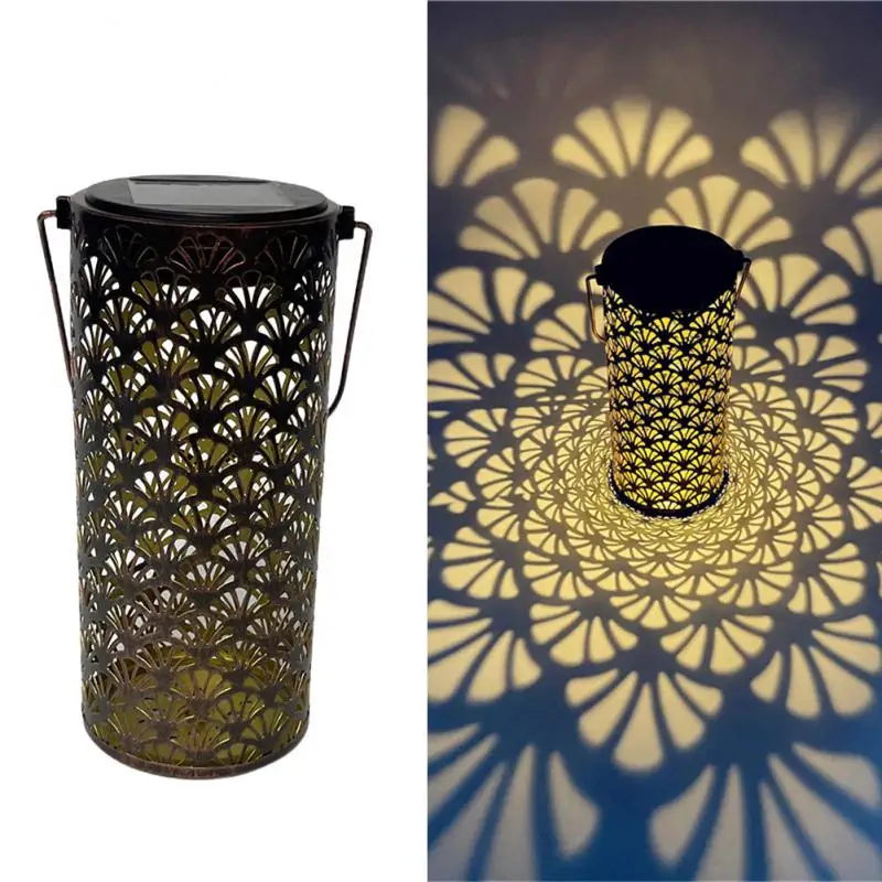 

Светодиодный Ретро садовый светильник на солнечной батарее, металлический ажурный проекционный подвесной фонарь для улицы, водонепроница...