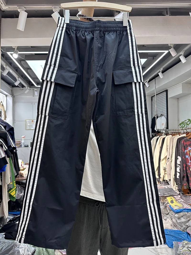 

Patched wide-legged sports casual pants