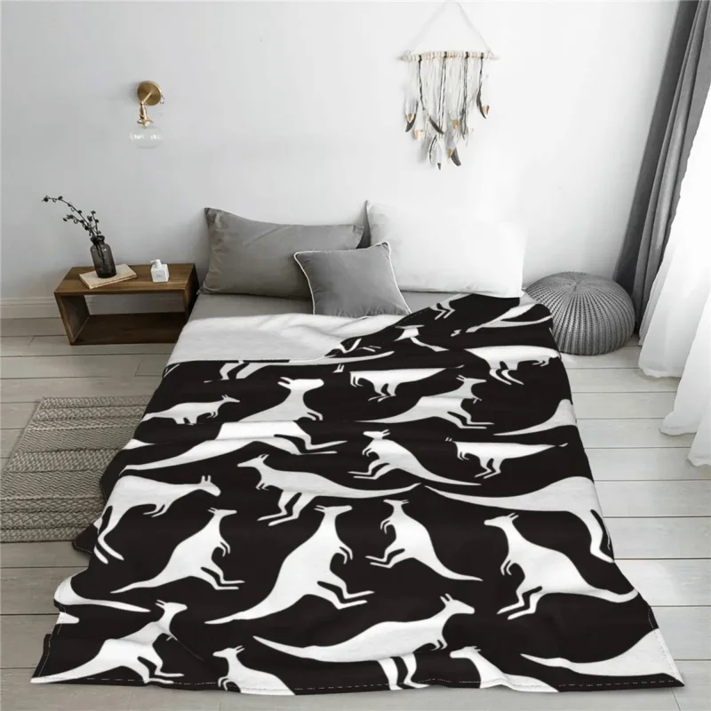 

White Animal Kangaroo Blanket Flannel All Season Nature Wild Animal Soft Throw Blanket for Sofa Office Plush Thin Quilt