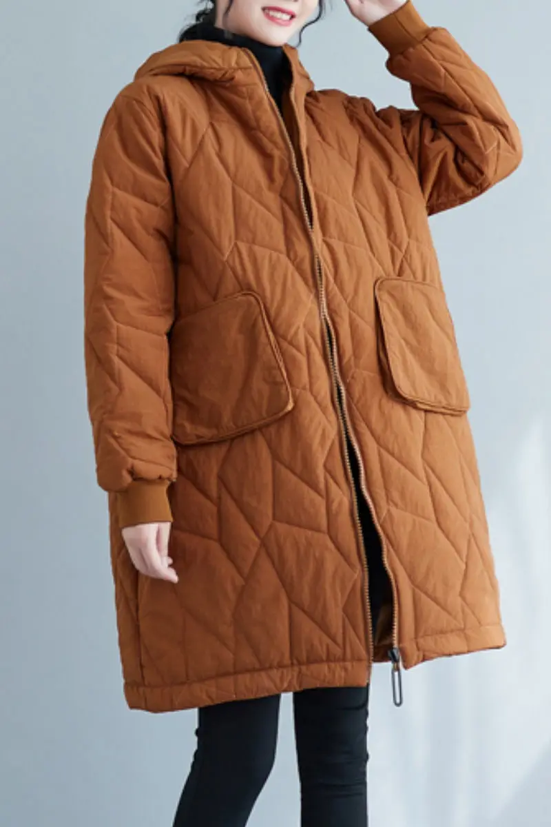 Женская утепленная куртка средней длины свободная легкая большого размера с