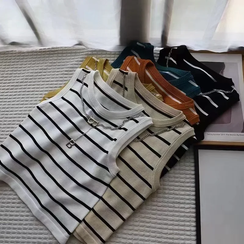 Полосатый жилет майка женский внутренний базовый слой универсальная