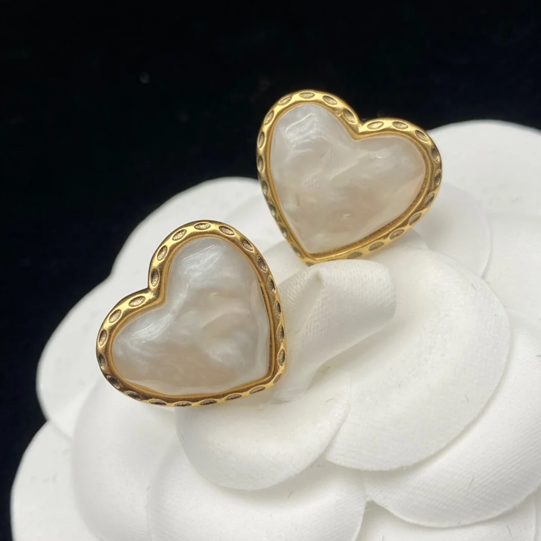 

Korean Vintage Alphabet Love Heart 925 Silver Stud Earrings For Women Luxury Jewelry Trendy Designer Pearl Earring Gold Earrings
