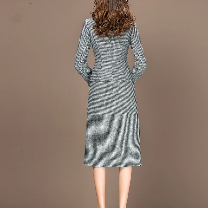 Весенние женские костюмы в клетку осенне-зимние офисные комплекты официальный