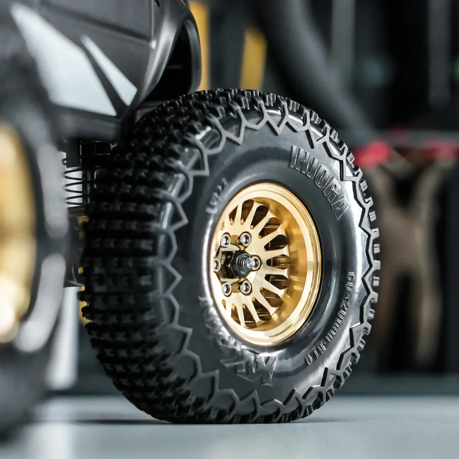 Шины 1 0 XHX с латунными колесами замком Plus комбинированные для радиоуправляемых