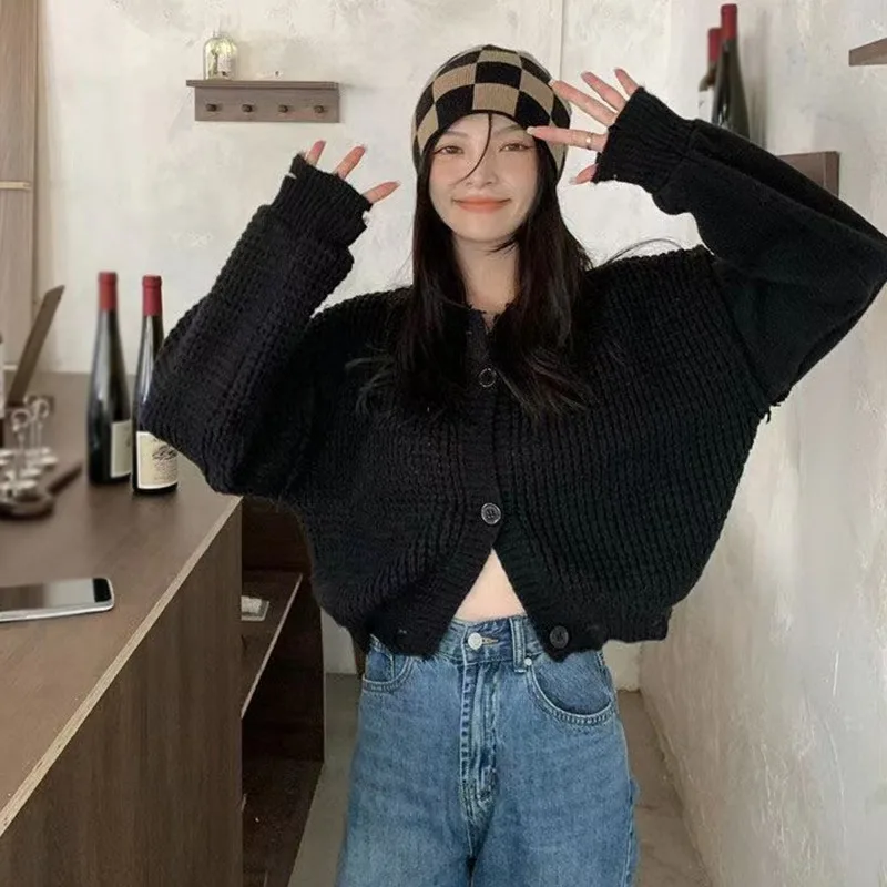 Женский винтажный кардиган оверсайз серый трикотажный однотонный с длинными