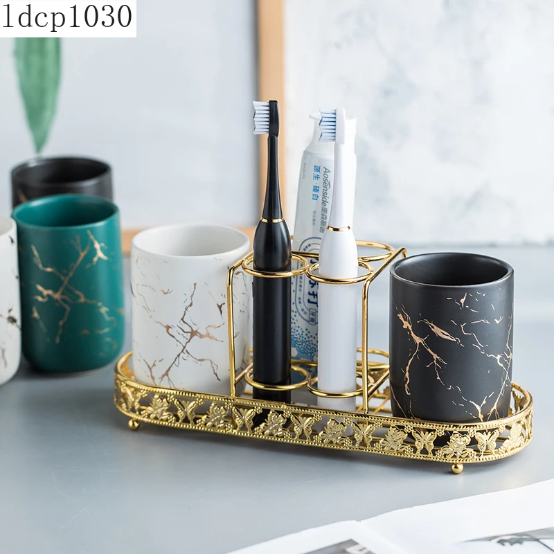 

Gargle Cup Marble Pattern Ceramic Bathroom Supplies Golden Iron Toothbrush Holder Household Toiletry Set Bathroom Decoration