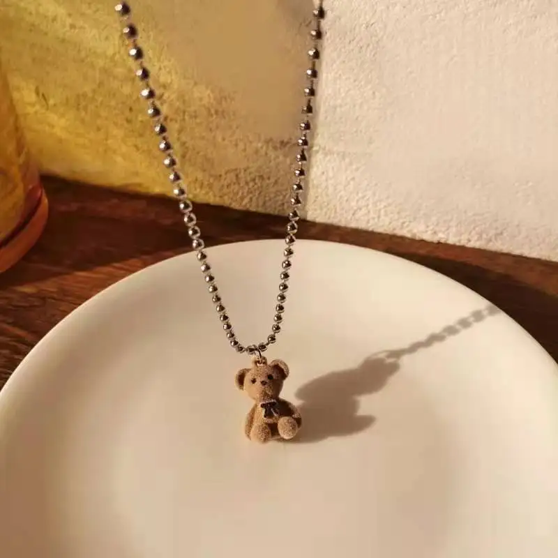 Personality Trend Teddy Bear Pendant Necklace Simple Plush Cool Handsome Cute Bear Lady Jewelry Commemorative Necklace Gift