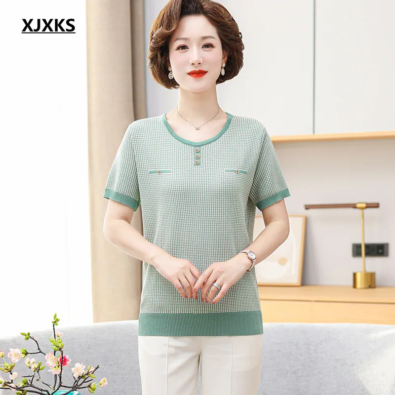 

XJXKS 2022 Summer New Loose Large Size Women's T-shirt Round Neck Comfortable Middle-aged And Elderly Knitted Short-sleeved Top