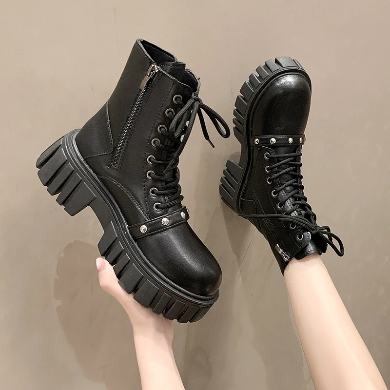 Женские ботильоны с заклепками Rimocy, толстые полусапожки на платформе, на шнуровке, Короткие боты, модная Осенняя обувь