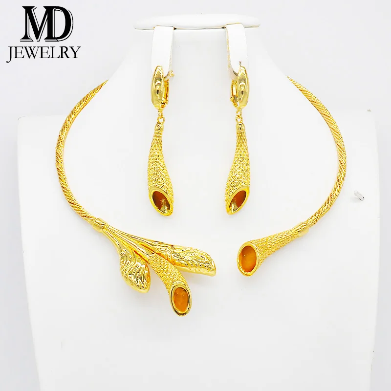 

Fashion necklace set gold color jewelry contains necklace earrings bridal wedding jewelry boutique jewelry