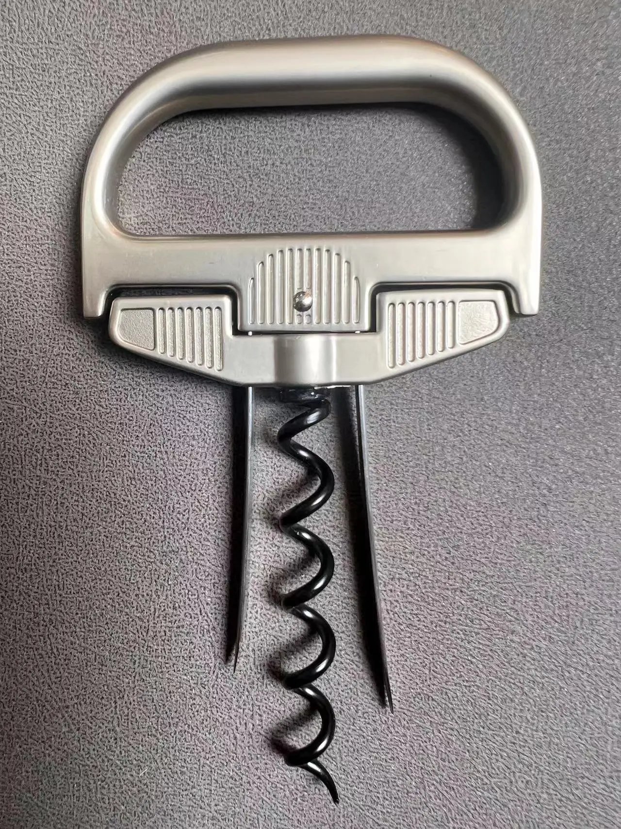 Портативная открывалка для винных бутылок с корпусом из сплава-открывает