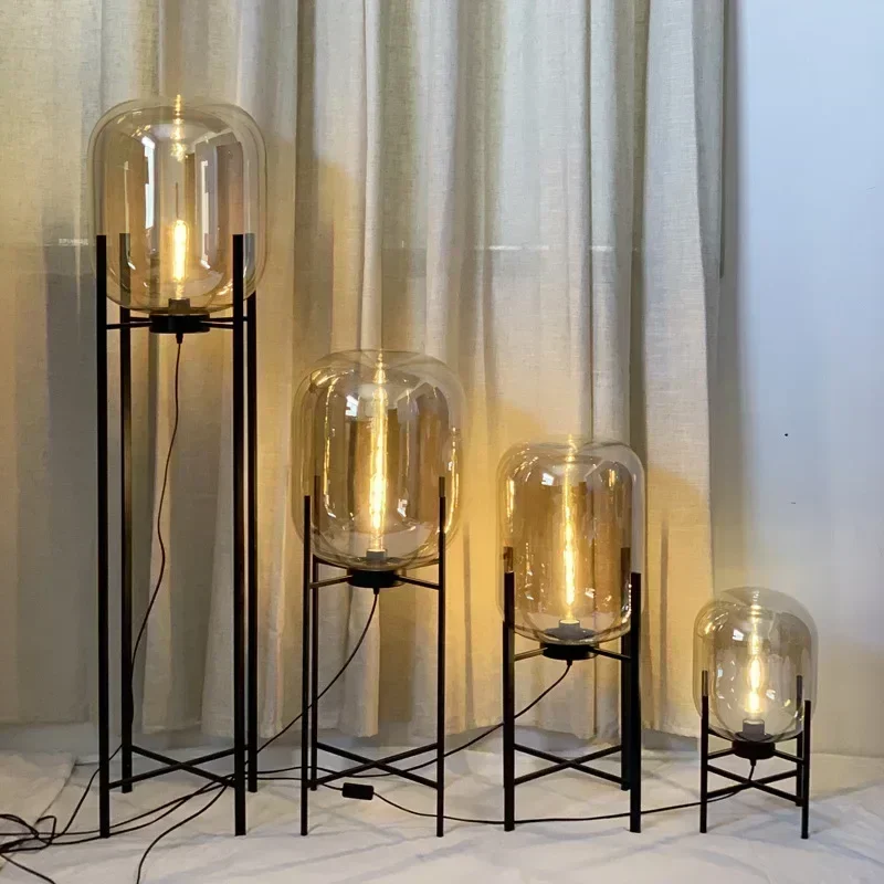 Торшер в скандинавском стиле