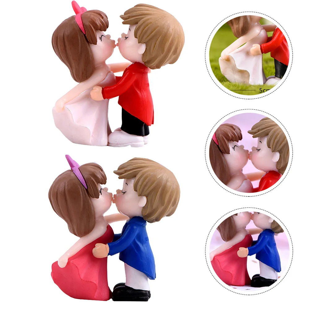 

2 Pairs Creative Couples Plastic Dashboard Desktop Ornaments