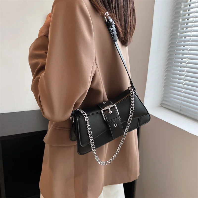 Niche Design Retro New Bag Female Cross Body Bag Chain One Shoulder Armpit Small Square Bag
