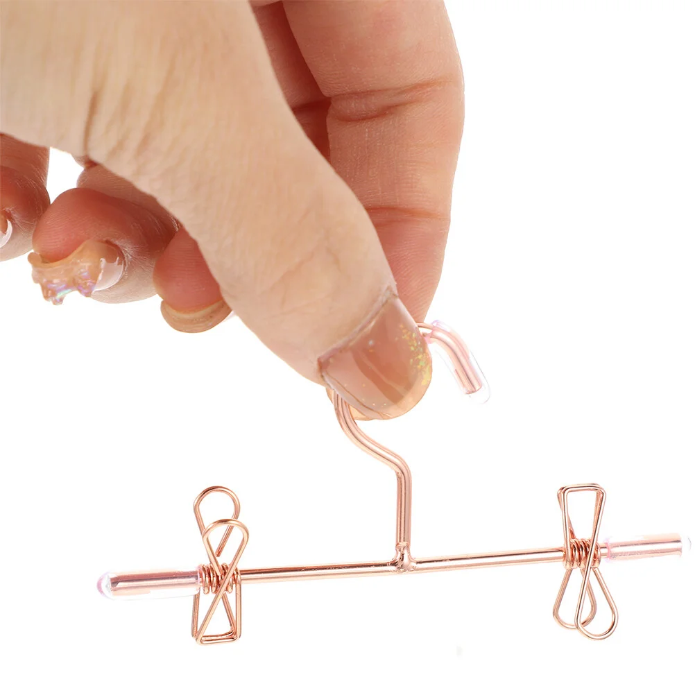 

Hangers Mini Metal Clothing Racks Garment Clothing Rack Lifelike Tiny Dress Hanging Racks