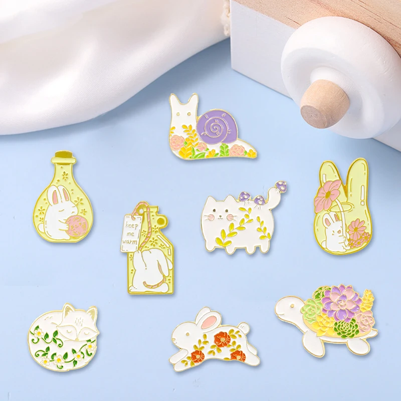 

Creative Trendy Cartoon Animal Rabbit Tortoise Oil Drop Lapel Brooch Badge Pin Denim Bag Gift Men Women Fashion Jewelry Decorate