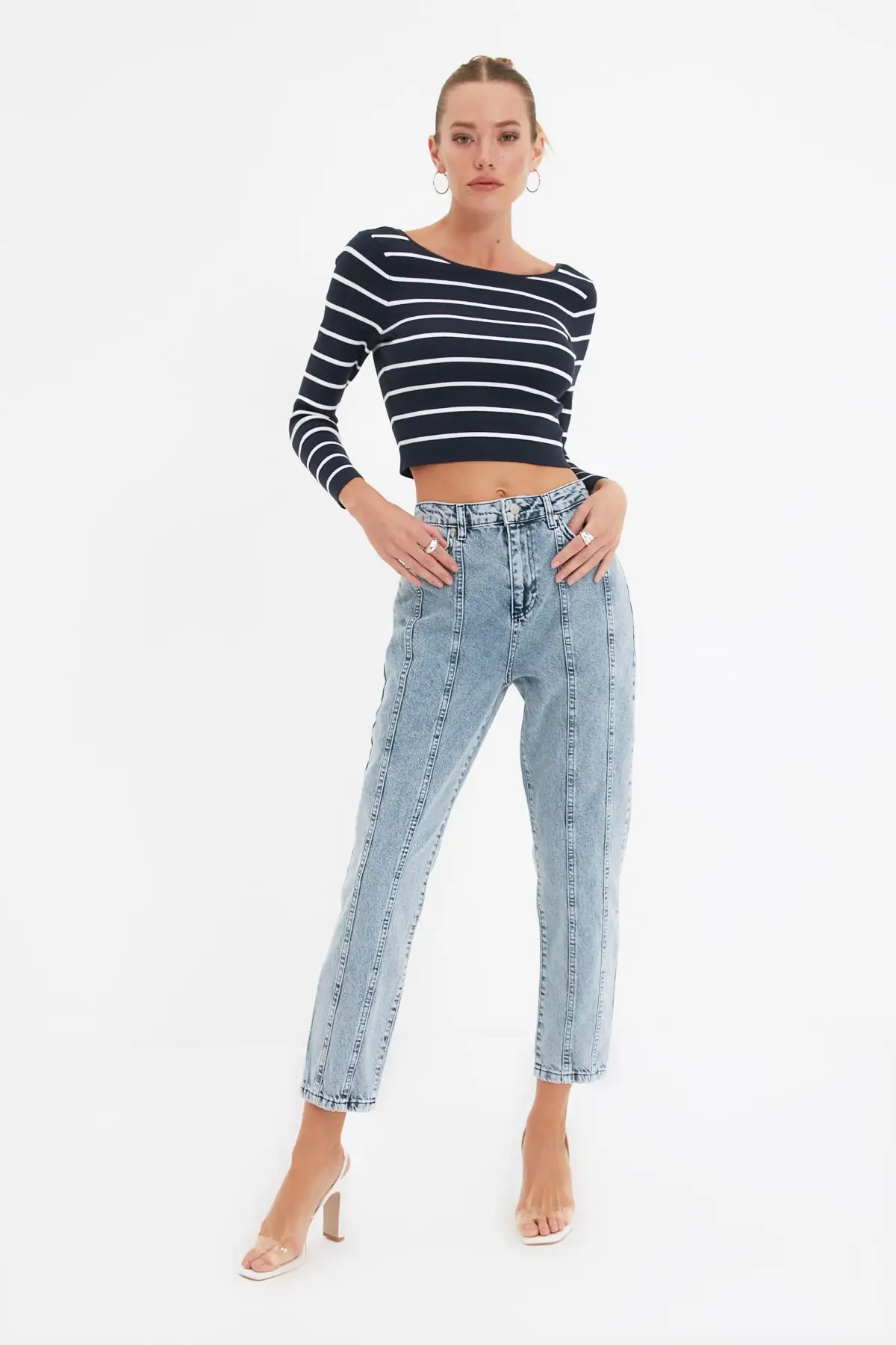 

Trendyol Stitch Detail High Bel Mom Jeans TWOAW22JE0829