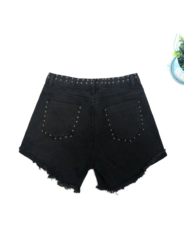 Streetwear Women High Waist Rivet Frayed Hole Denim Shorts Summer Femlae Vintage Button Loose Jeans Shorts Bottoms