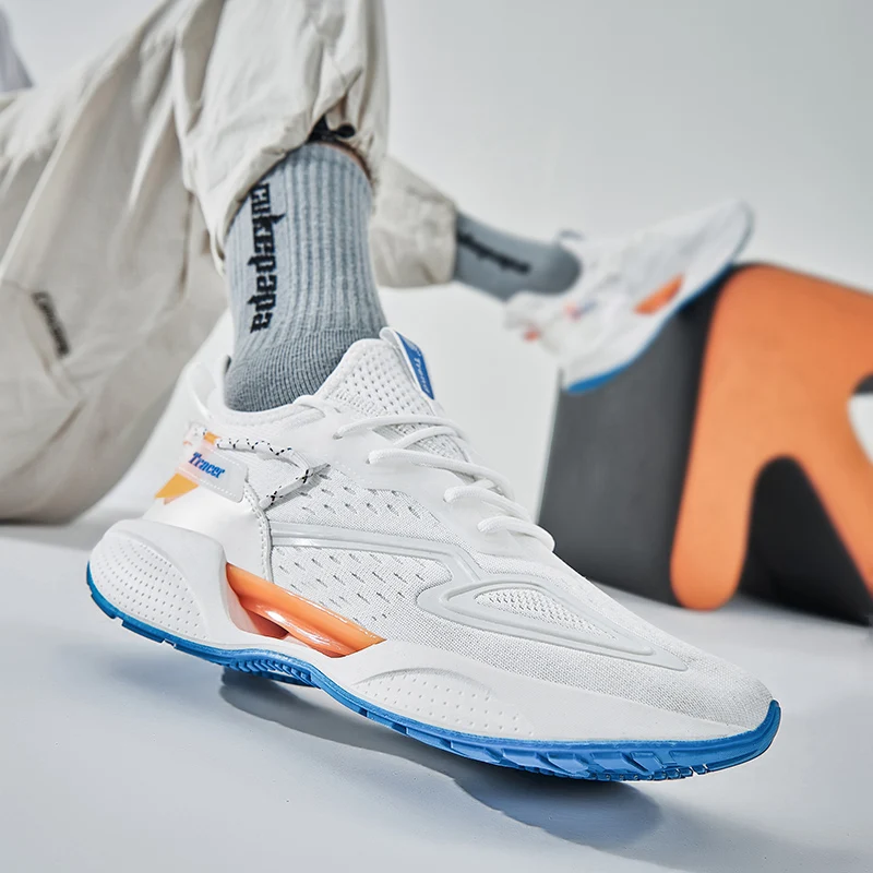 

Кроссовки мужские сетчатые легкие, дышащие, ажурные, однотонные, повседневная обувь для бега, модель Лето 2022