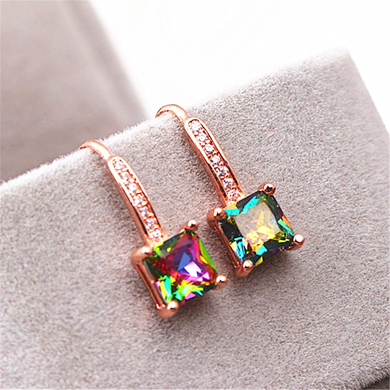 

Fashion Women Cartilage Lobe Earrings Piercing Sensitive Ears Cuff Tiny Hoop Cubic Zirconia Hoop Lightweight