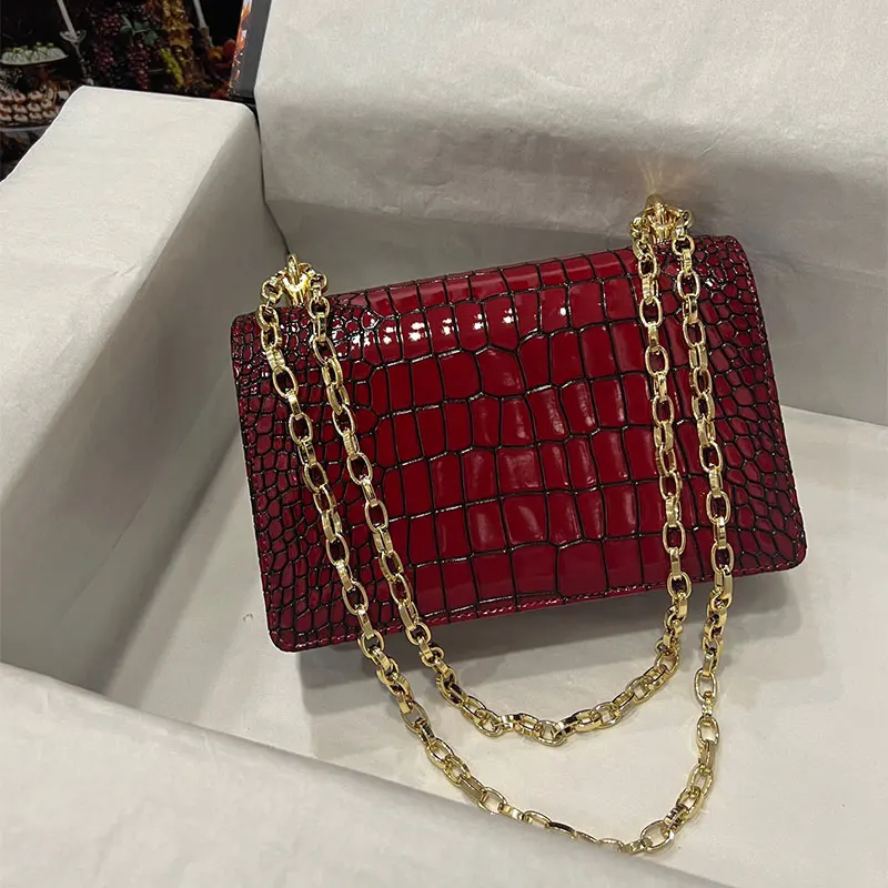 

TOP Quality Women bag Leather Chain Women Bag Crocodile pattern grace Noble handbag Evening Party Fashion clutch purse Send Box