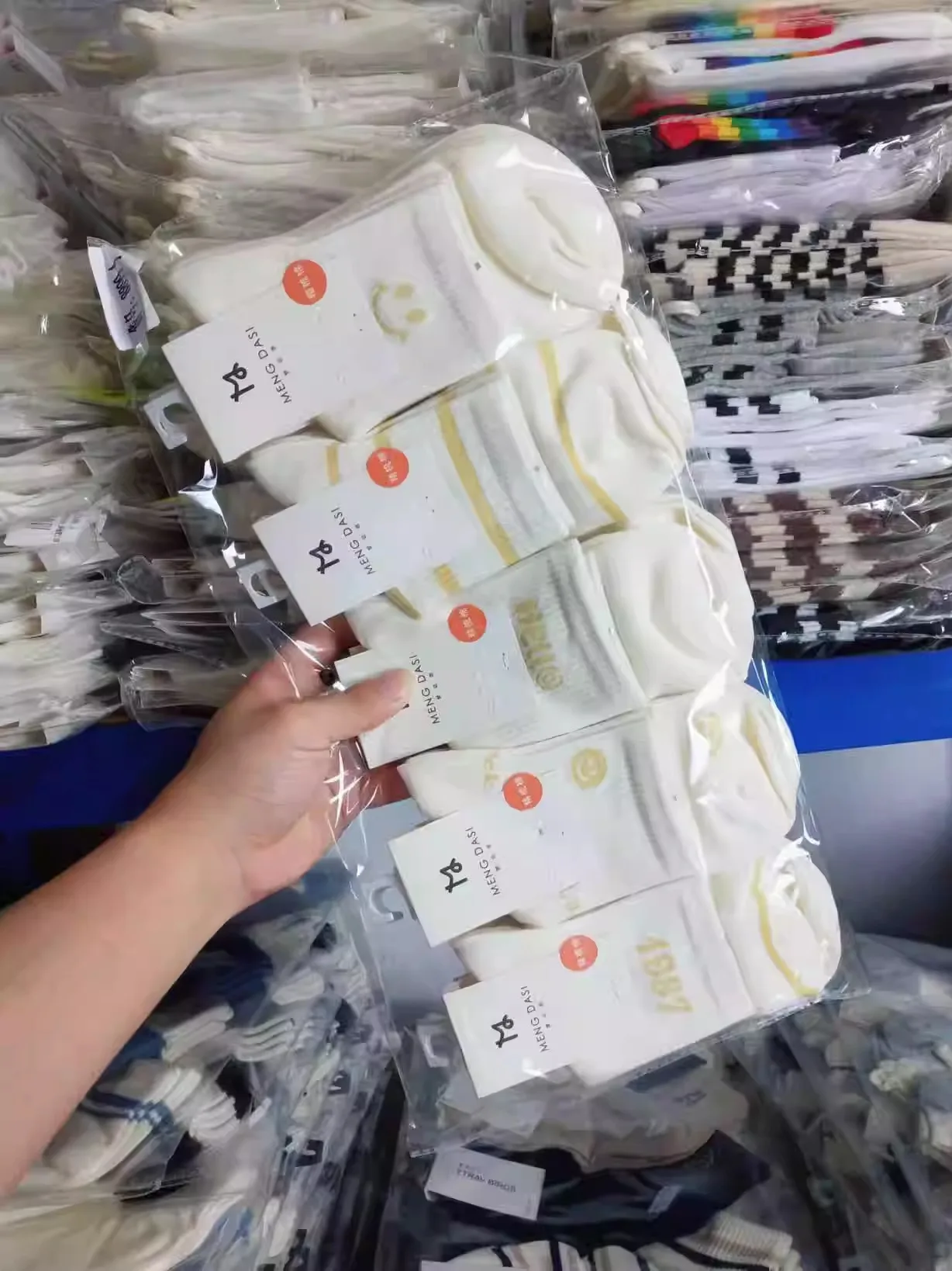 Mengdassi женские носки из чесаного хлопка средней высоты чистого весенне-осенние