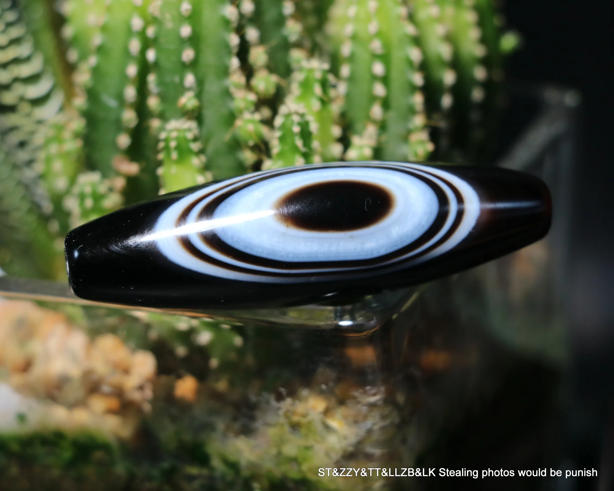 Tibetan Old Agate DZi Bead Pendant 5A