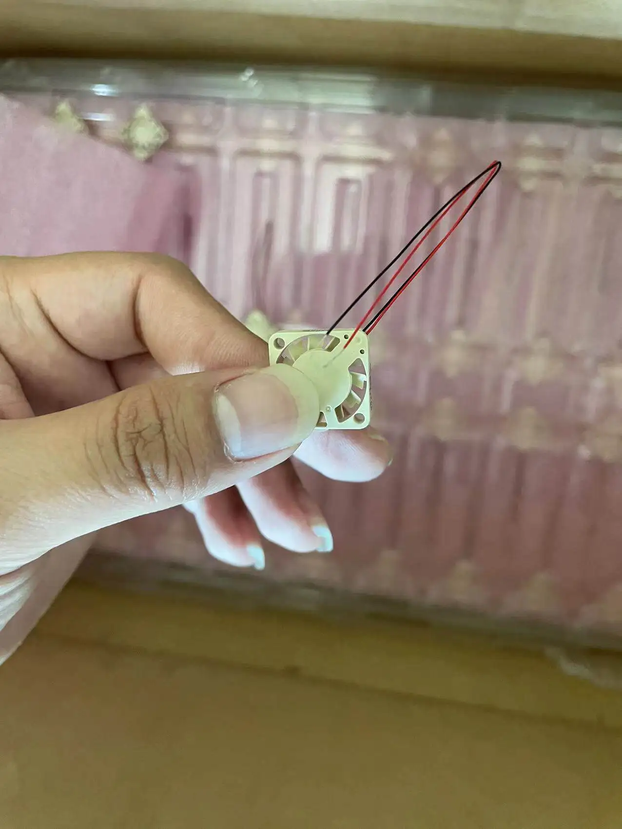Фото Новый ультратонкий USB-мини-вентилятор UF3H3-700 1703 5V 1.7см с высокой пропускной способностью для ноутбуков №3