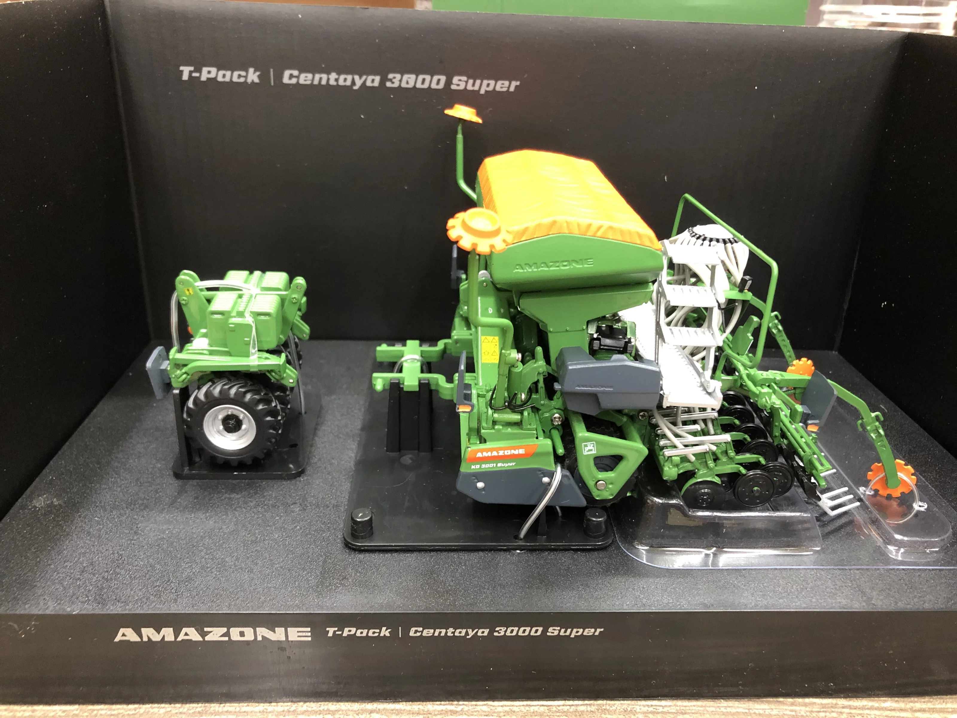

UH 1:32 AMAZONE Centaya 3000, модель из сплава 5384, подарки, Сувенирные игрушки