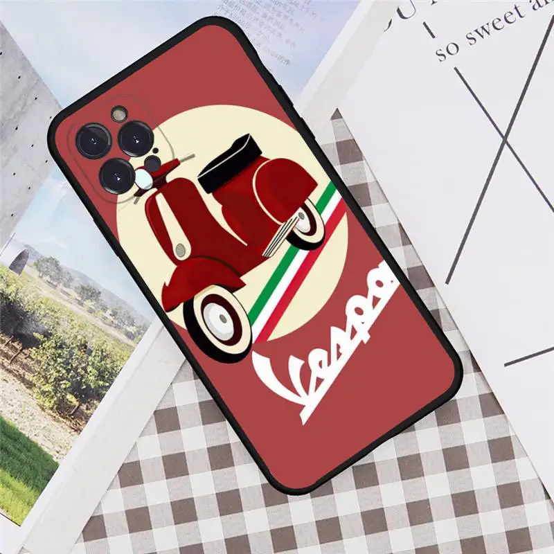 vespa Scooter Motorcycle Phone Case For iPhone 6 7 8 Plus 11 12 13 14 Pro SE 2020 MAX Mini X XS XR Back Funda Cover