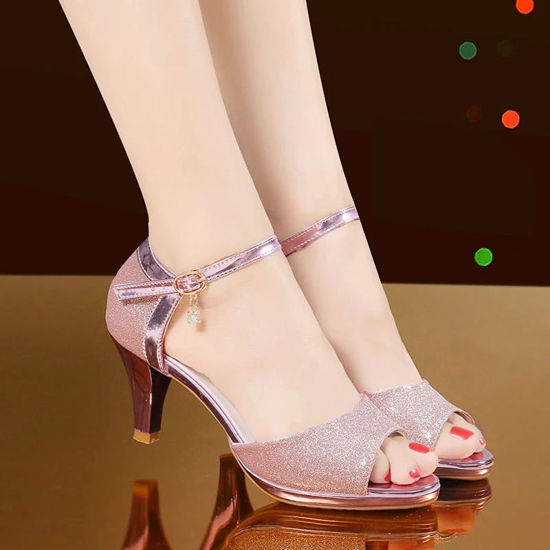 

2022 Women Summer Shoe Sandals Fish Mouth Buckle Fashion Shallow Simple Fairy High Heels Pumps